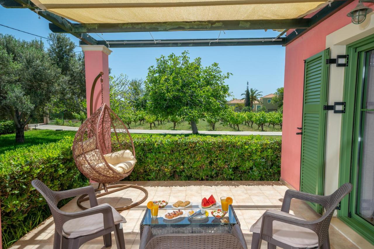 Monambeles Villas Svoronata Exteriör bild