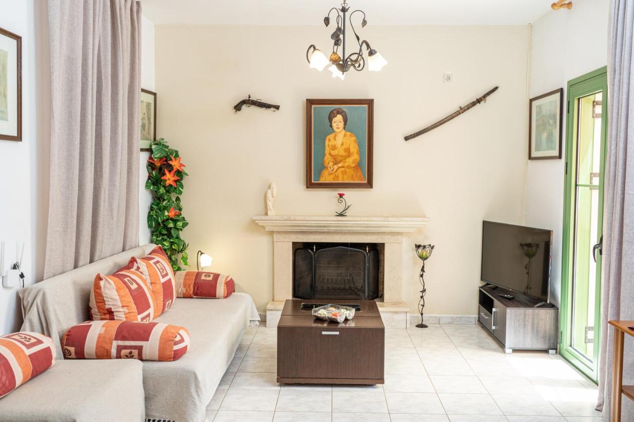 Monambeles Villas Svoronata Exteriör bild