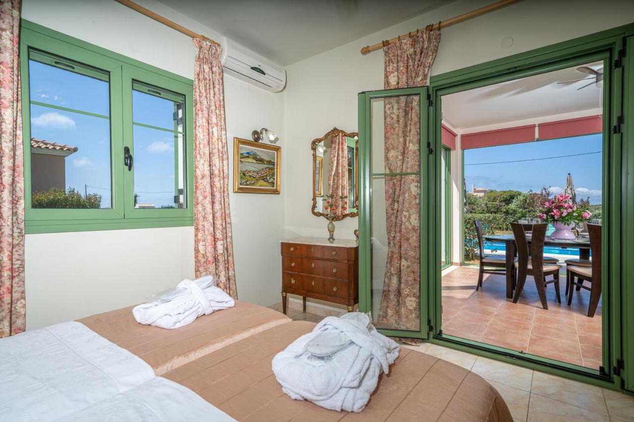 Monambeles Villas Svoronata Exteriör bild