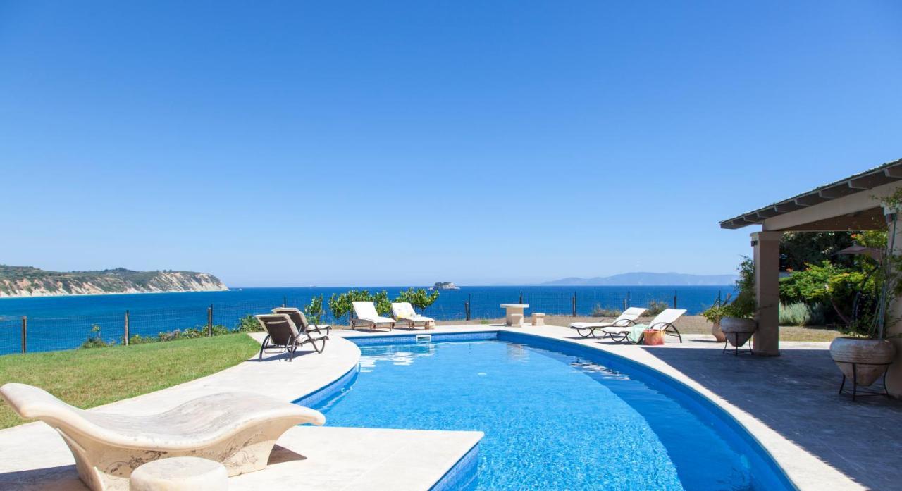 Monambeles Villas Svoronata Exteriör bild