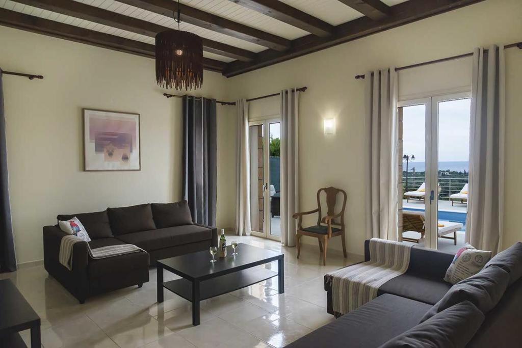 Monambeles Villas Svoronata Exteriör bild