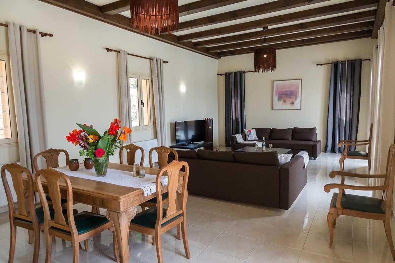 Monambeles Villas Svoronata Exteriör bild